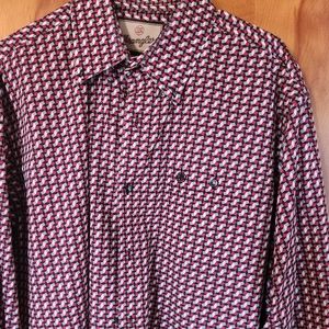 Wrangler Men's large button down red black white grey